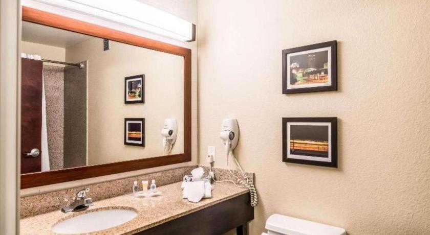 Hawthorn Extended Stay By Wyndham Amarillo Exterior photo